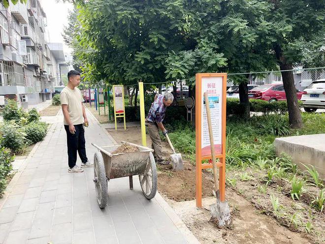 义这社区便民晾衣杆让居民省心省力→AG旗舰赞助马竞联赛晾晒有去处顺(图2)